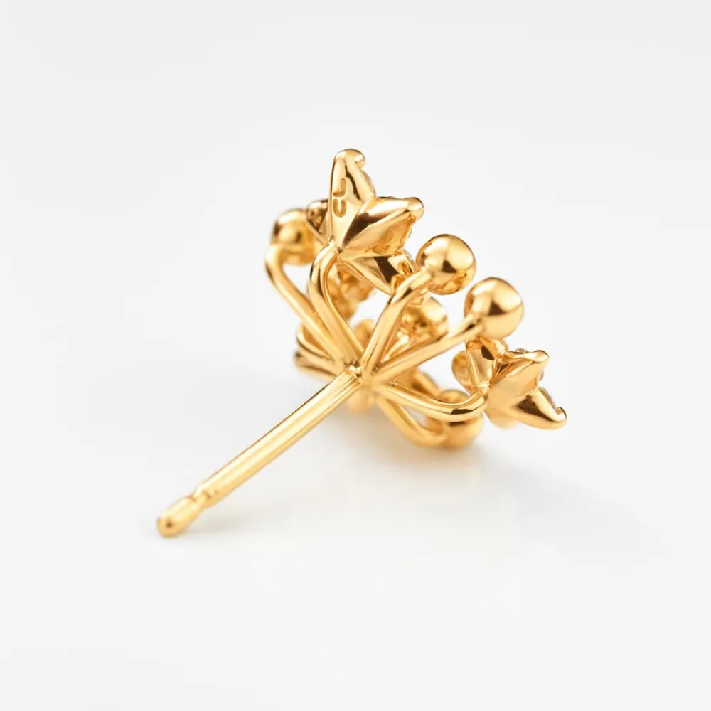 Ole Lynggaard Earring Pairs-Shooting Stars stud earrings