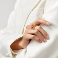 Ole Lynggaard Rings-Snakes Medusa ring